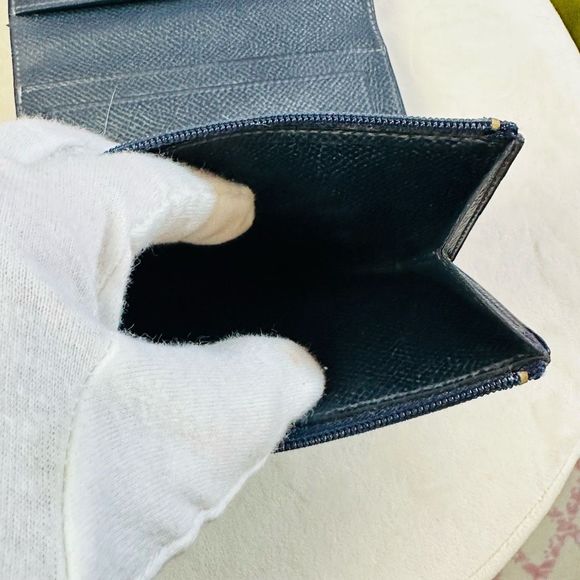 Hermes Blue Trifold Compact Wallet with Zipper Coin Pouch - Picture 8 of 11